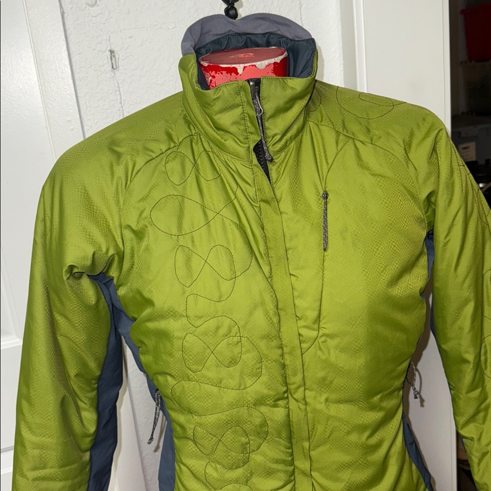 Mountain Hardwear reversible jacket - image 2